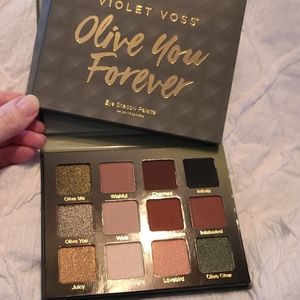 Violet Voss Olive You Forever Pallet